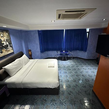 Koenig Hotel Pattaya Near Walking Street Buitenkant foto