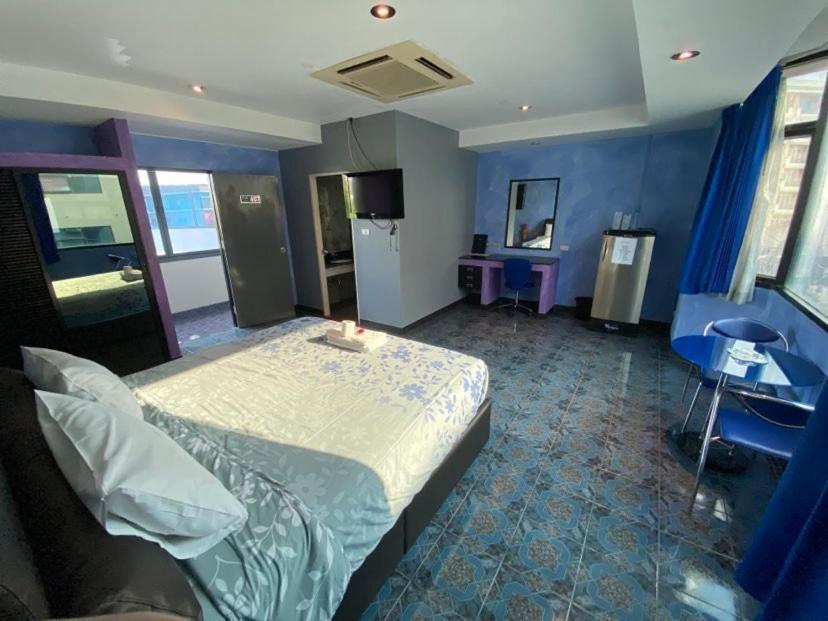 Koenig Hotel Pattaya Near Walking Street Buitenkant foto